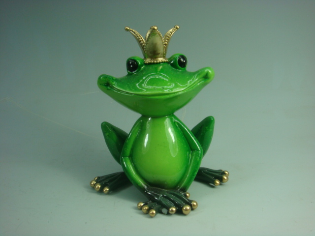 Frog King Resin