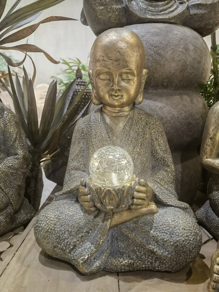 Buddha with Solar Light for Garden Decoration